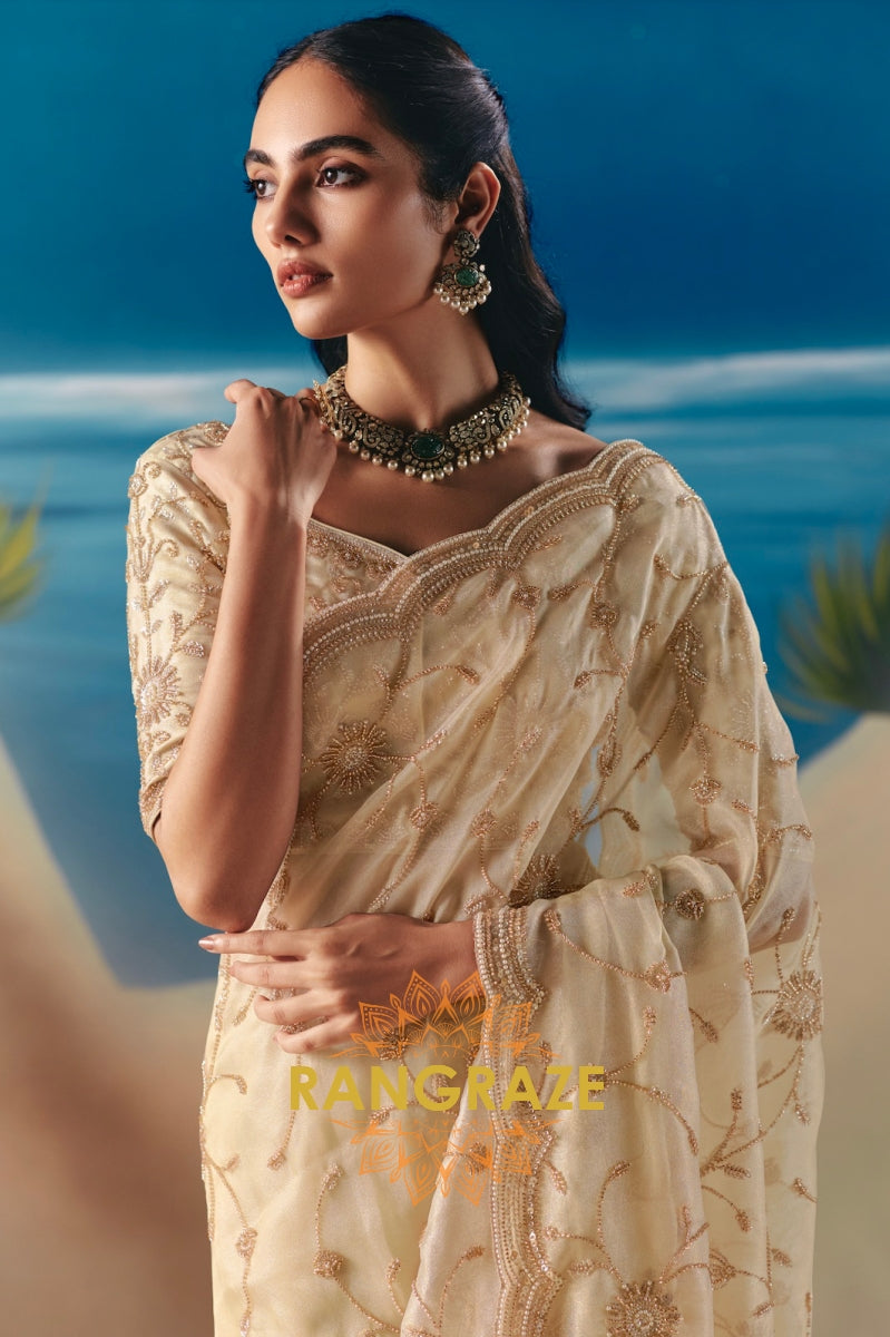 Traditional Sarees in India Are the Most Meaningful Wedding Gifts You Can Give