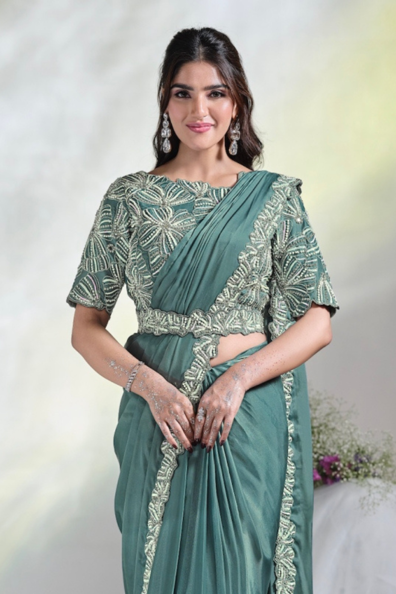 Unstitched vs. Ready-to-Wear: What’s Best for Your Ethnic Wardrobe?