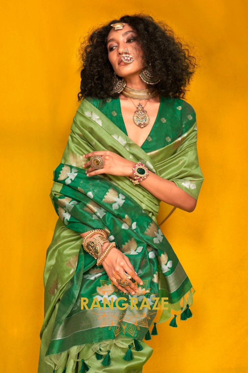 Emerald Elegance Tussar Handwoven Silk Saree