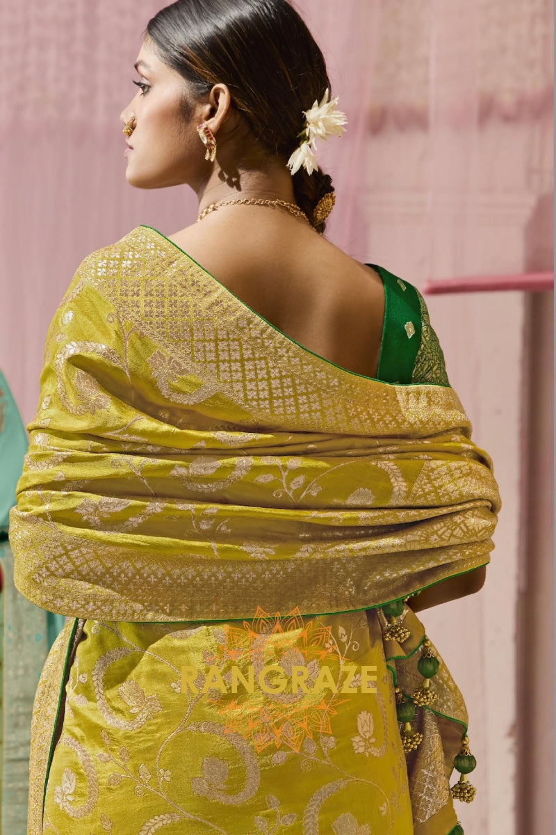 Royal Amethyst: Designer Banarasi Silk Saree