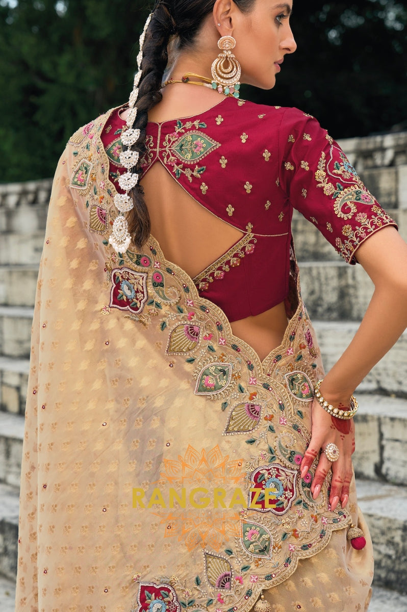 Golden Elegance: Designer Chiku Kanjivaram Butti Saree