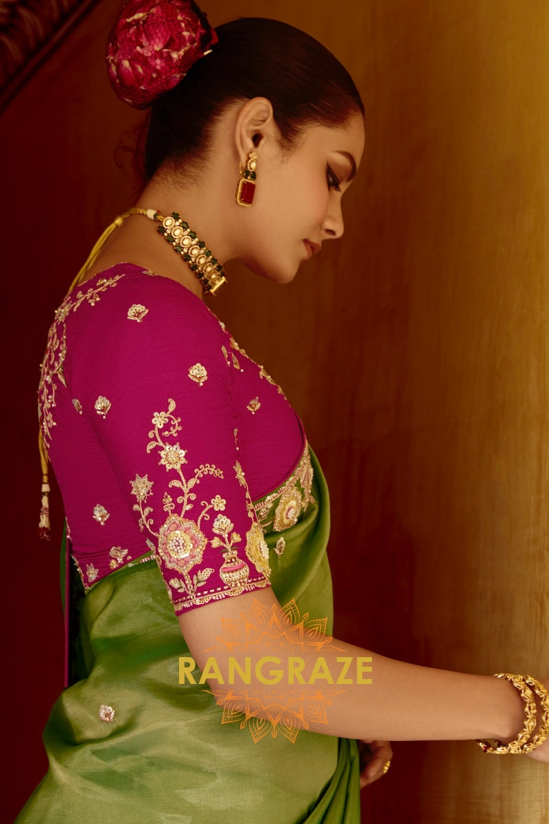 Mehendi Majesty: Handcrafted Crush Organza Saree