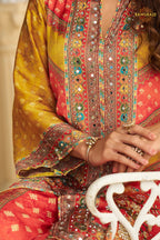 Zariya Crepe Silk Embroidered Mirror Work Suit Set