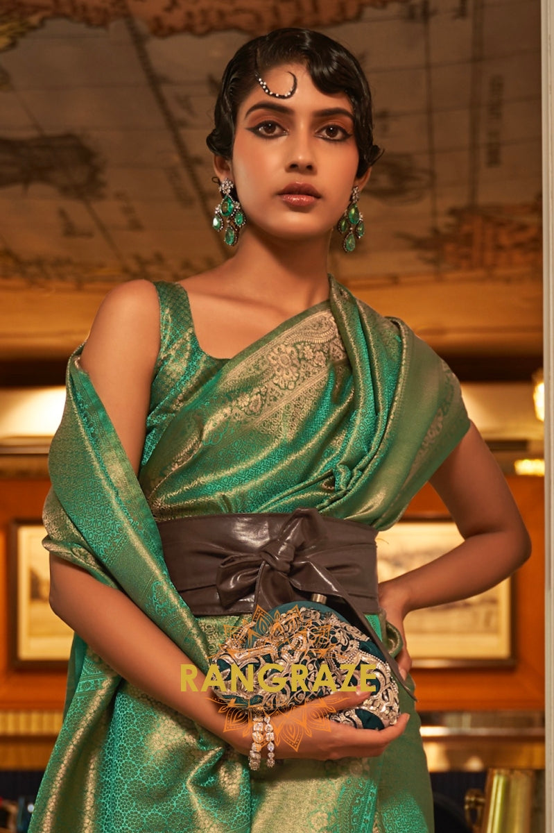 Kelly Green Woven Dual Tone Kanjivaram Silk Saree