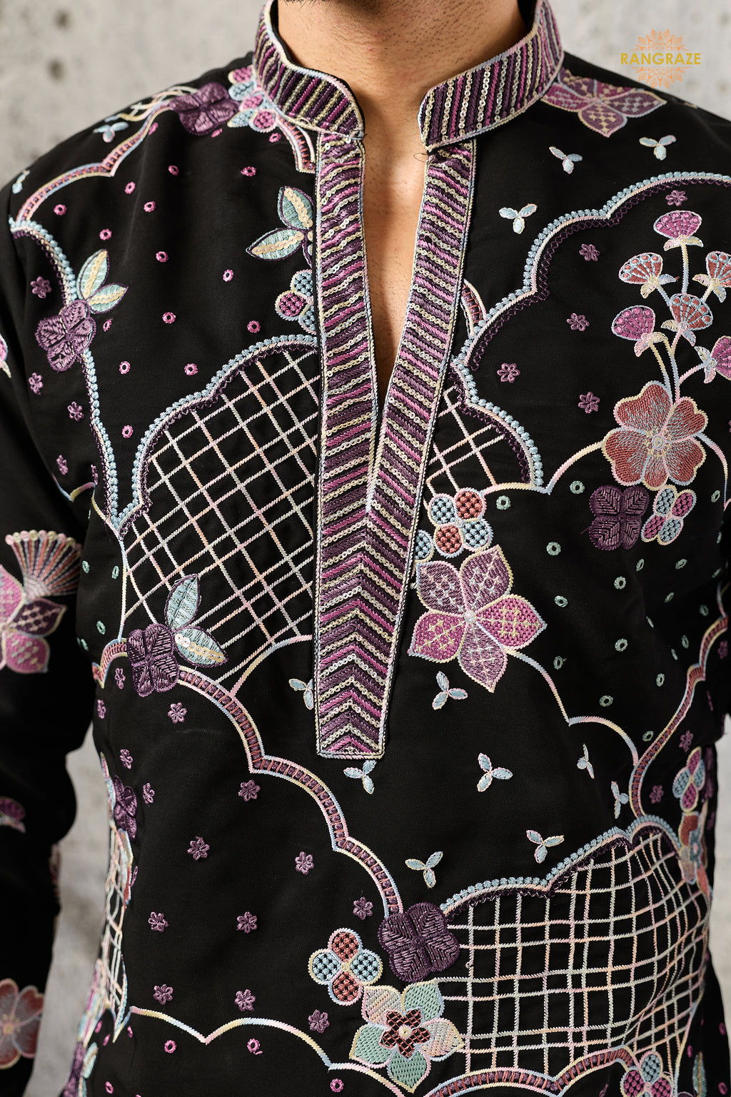 Black Embroidered Japanese Men Kurta Pajama
