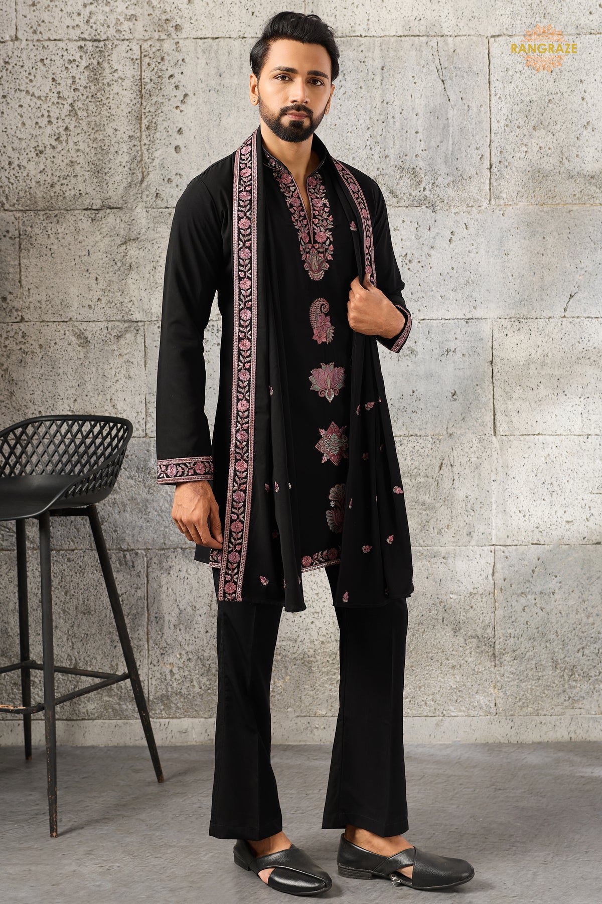 Black Embroidered Japanese Men Kurta Pajama With Dupatta