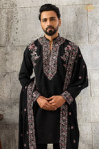 Black Embroidered Japanese Men Kurta Pajama With Dupatta