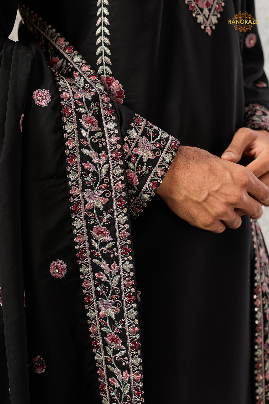 Black Embroidered Japanese Men Kurta Pajama With Dupatta