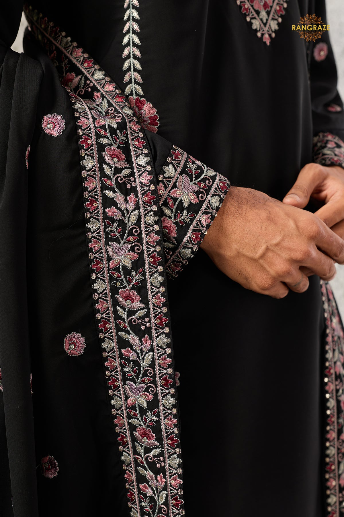 Black Embroidered Japanese Men Kurta Pajama With Dupatta
