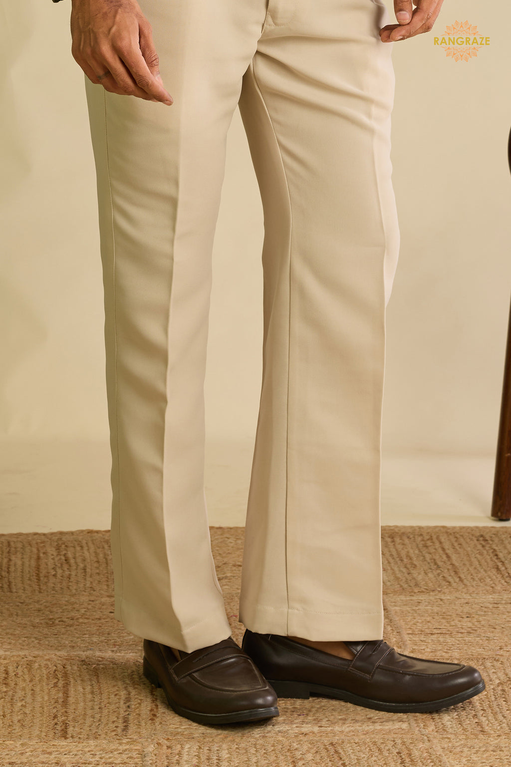 Green Embroidered Velvet Men Jacket and Pant Set with Mirror Work