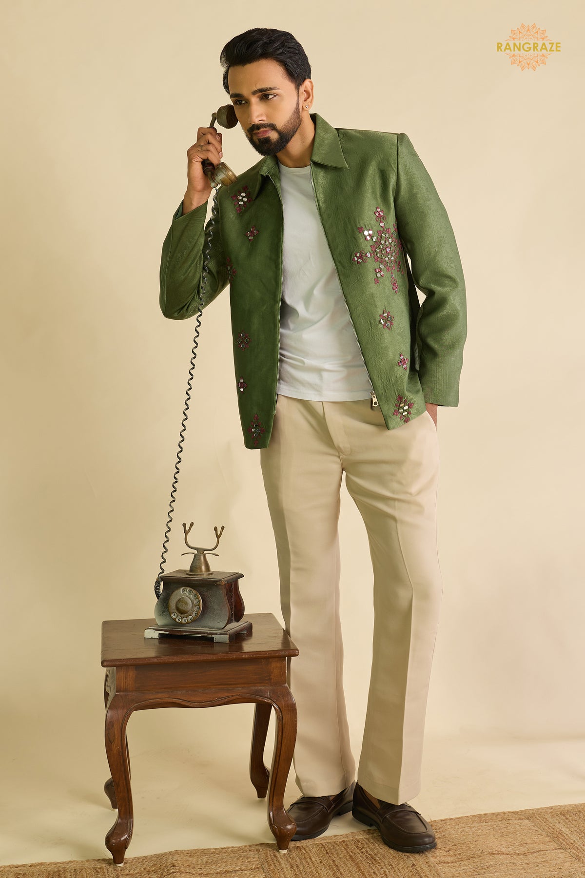 Green Embroidered Velvet Men Jacket and Pant Set with Mirror Work